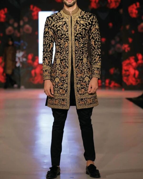 Trendding Design Laxury Embroidery Sherwani With Pent